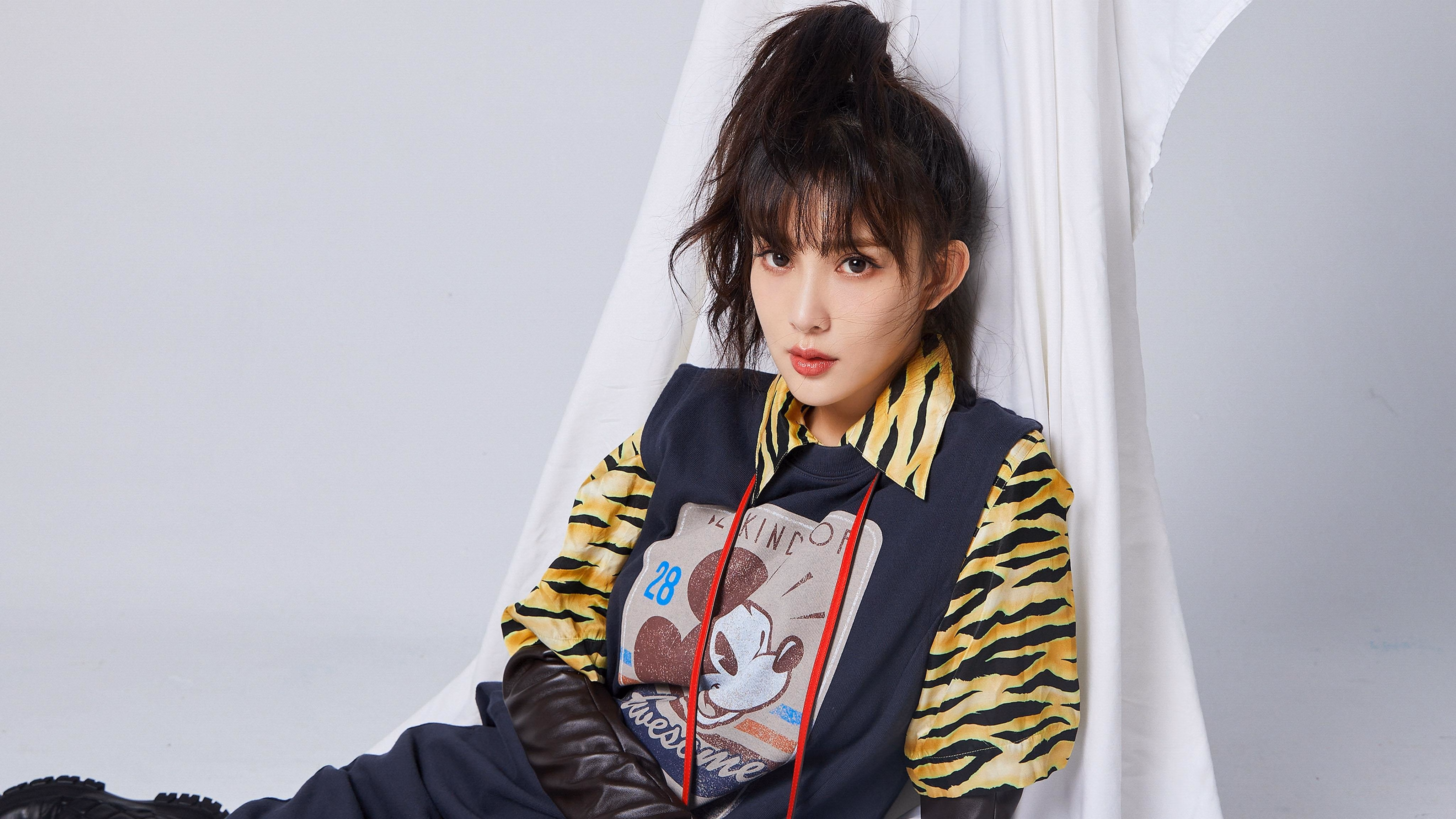 巴西女足在奥运会小组赛中与加拿大队激战，巴西女足对加拿大